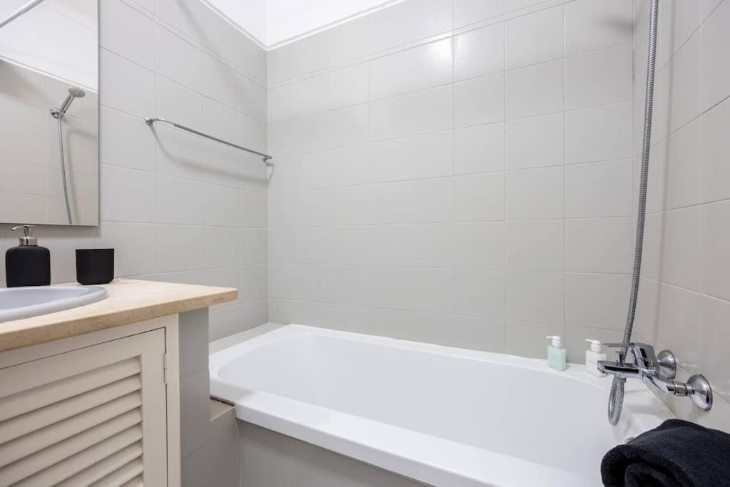 Seaside Serenity Apartment ปอร์ติเมา ภายนอก รูปภาพ