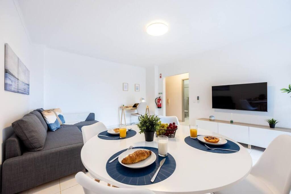 Seaside Serenity Apartment ปอร์ติเมา ภายนอก รูปภาพ