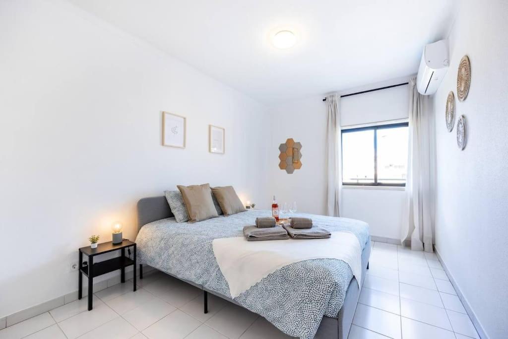 Seaside Serenity Apartment ปอร์ติเมา ภายนอก รูปภาพ